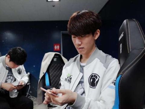 【赛前预告】王者荣耀冬季冠军杯，1月13日 DYG vs 杭州LGD大鹅