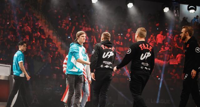 CSGO比赛：选手woxic态度不认真还喷队友？Mouz马上将其摁在替补席