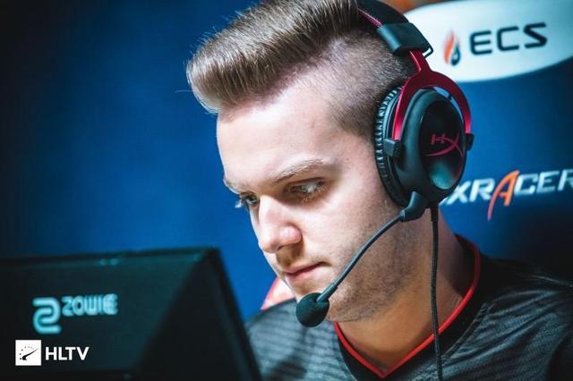 资讯绝地求生大逃杀 天助我也，敌人竟被炸死