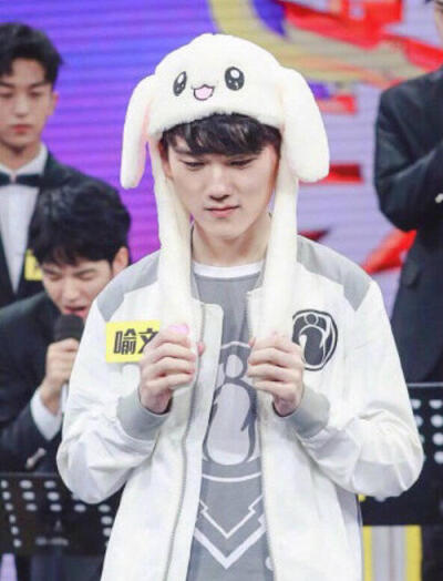 全球《绝地求生》19.2更新：新地图帝斯顿中将出现“餐车”