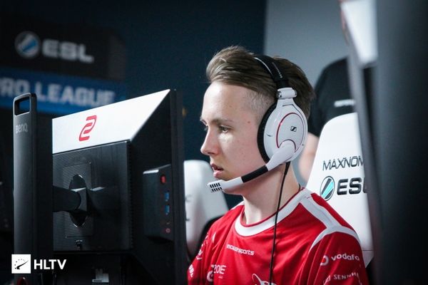 LPL赛事官网更新：LNG二队辅助Mysun加入一队阵容名单